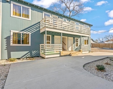 3709 Anita Street - Photo Thumbnail 9