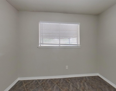 1910 Barnsley Lane - Photo Thumbnail 10