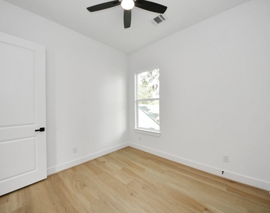 7117 Eastwood Street - Photo Thumbnail 25