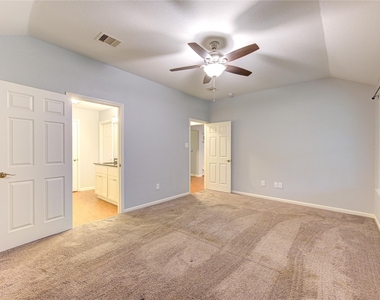 503 W Linney Street - Photo Thumbnail 35