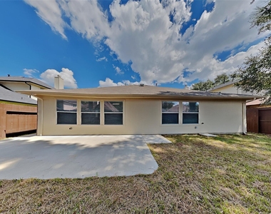 21510 Forest Colony Drive - Photo Thumbnail 16