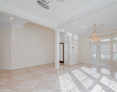 14314 Jaubert Court - Photo Thumbnail 8