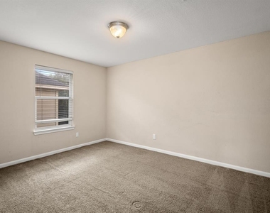 1007 Summer Wood Boulevard - Photo Thumbnail 20