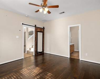 1007 Summer Wood Boulevard - Photo Thumbnail 11