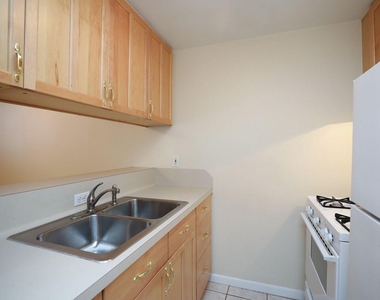 1620 Hawthorne Street - Photo Thumbnail 6