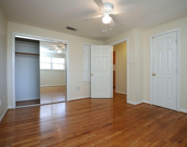 1620 Hawthorne Street - Photo Thumbnail 8