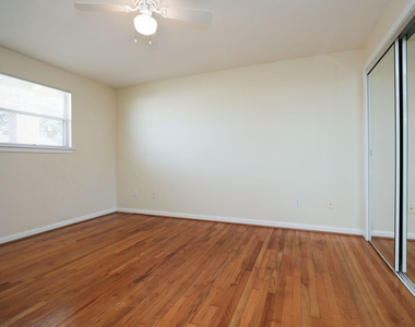 1620 Hawthorne Street - Photo Thumbnail 9