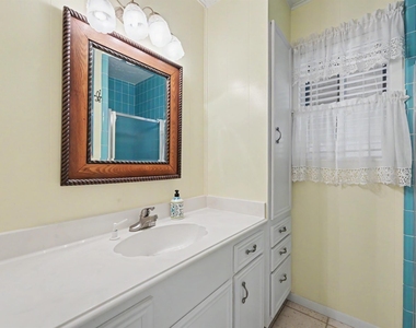 122 Warbonnet Drive - Photo Thumbnail 12