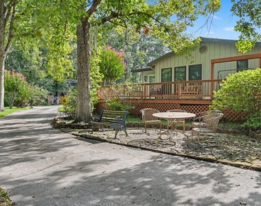 122 Warbonnet Drive - Photo Thumbnail 14