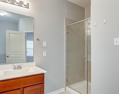7411 Foxwaithe Lane - Photo Thumbnail 20
