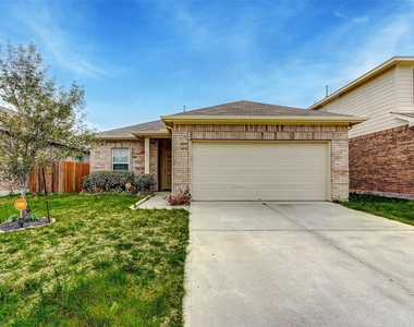 7411 Foxwaithe Lane - Photo Thumbnail 1