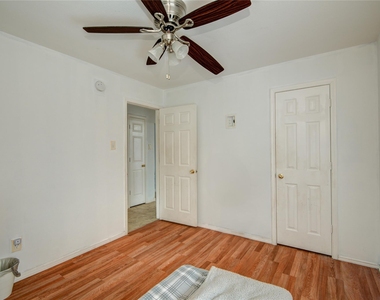 21002 Vista Trace Drive - Photo Thumbnail 15