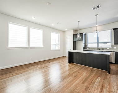 2705 Eado Edge Court Court - Photo Thumbnail 17