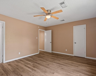 6713 Biggs Court - Photo Thumbnail 17