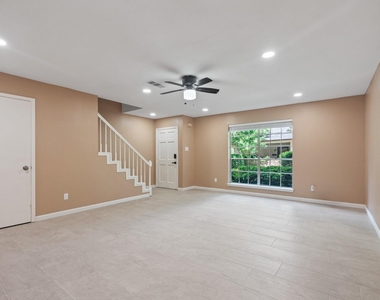 6713 Biggs Court - Photo Thumbnail 5