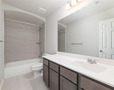 3202 Dawn Redwood Lane - Photo Thumbnail 16