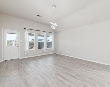 3202 Dawn Redwood Lane - Photo Thumbnail 10