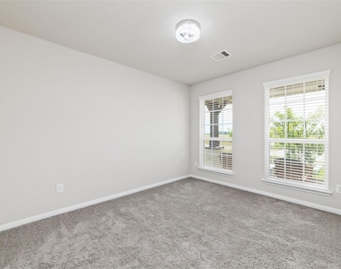 3202 Dawn Redwood Lane - Photo Thumbnail 18