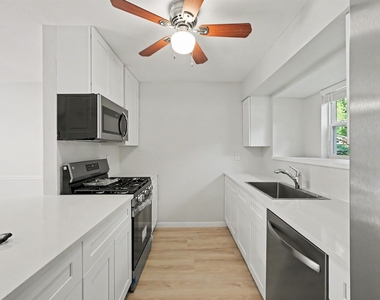 117 N Woodstock Circle Drive - Photo Thumbnail 5