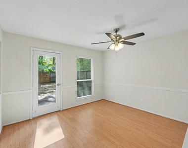 117 N Woodstock Circle Drive - Photo Thumbnail 8