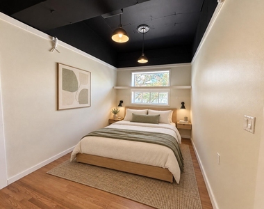 5002 Mellon Street - Photo Thumbnail 3