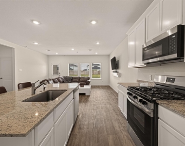 3611 Koop Loop Court - Photo Thumbnail 13