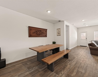 3611 Koop Loop Court - Photo Thumbnail 6