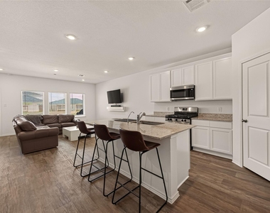 3611 Koop Loop Court - Photo Thumbnail 11