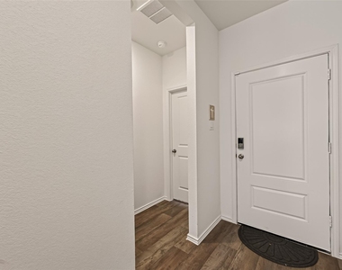 3611 Koop Loop Court - Photo Thumbnail 4