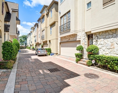 2731 Sherwin Street - Photo Thumbnail 2