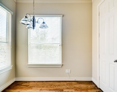 2731 Sherwin Street - Photo Thumbnail 12