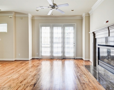 2731 Sherwin Street - Photo Thumbnail 6