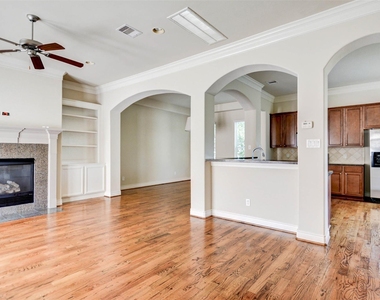 2731 Sherwin Street - Photo Thumbnail 8
