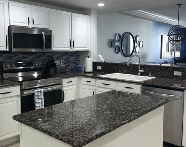 806 Mystic Drive - Photo Thumbnail 44