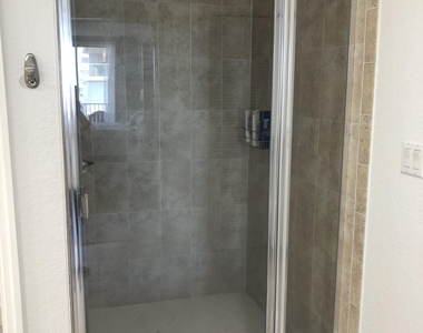 806 Mystic Drive - Photo Thumbnail 43