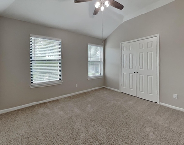8510 Canyon Pine Drive - Photo Thumbnail 12
