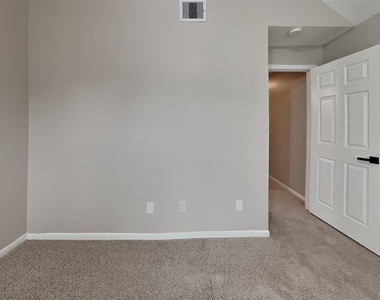 8510 Canyon Pine Drive - Photo Thumbnail 13