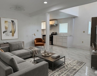 421 Sidney Street - Photo Thumbnail 2