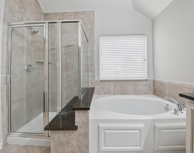 8922 Pinenut Drive - Photo Thumbnail 37