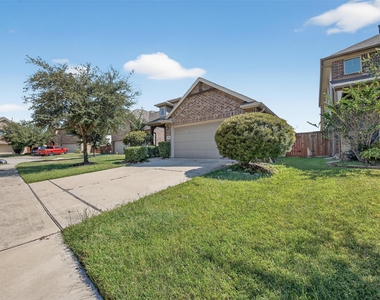 8922 Pinenut Drive - Photo Thumbnail 43