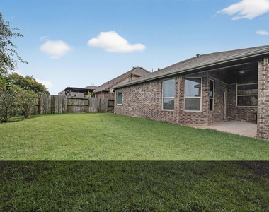 8922 Pinenut Drive - Photo Thumbnail 40