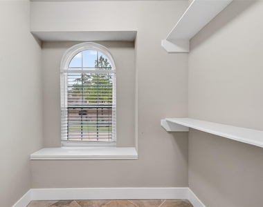2402 Oak Shores Drive - Photo Thumbnail 27