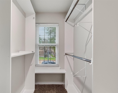 2402 Oak Shores Drive - Photo Thumbnail 25