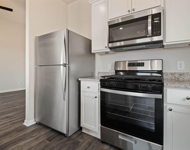 712 Jasmine Ridge Lane - Photo Thumbnail 4