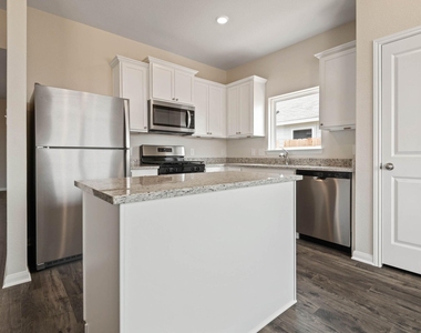 712 Jasmine Ridge Lane - Photo Thumbnail 2