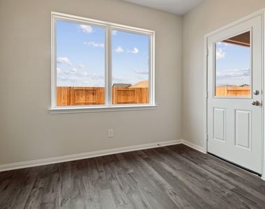 712 Jasmine Ridge Lane - Photo Thumbnail 6