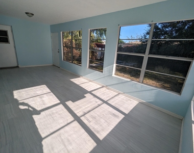 2443 Mercury Drive - Photo Thumbnail 9