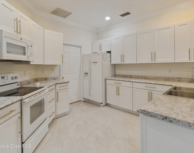 1581 Zaffer Street Nw - Photo Thumbnail 3