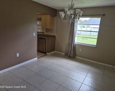 455 Charlotta Avenue Se - Photo Thumbnail 11