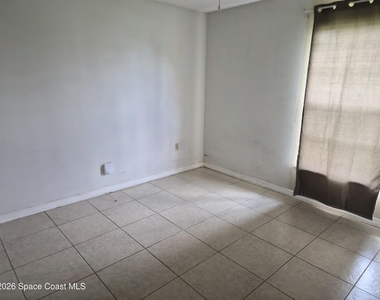 455 Charlotta Avenue Se - Photo Thumbnail 6